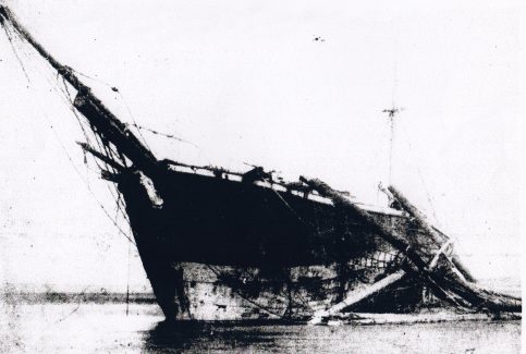 The wreck of the barque "Vanadis" in Half Moon Bay, Heysham
